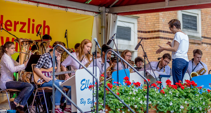 2016_06_26_Jazz_im_Hof_K8P2067.jpg